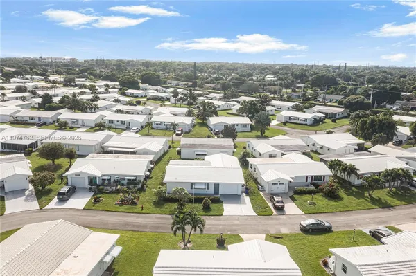 $400,000 | 2106 Alfred Drive, Boynton Beach, FL 33426