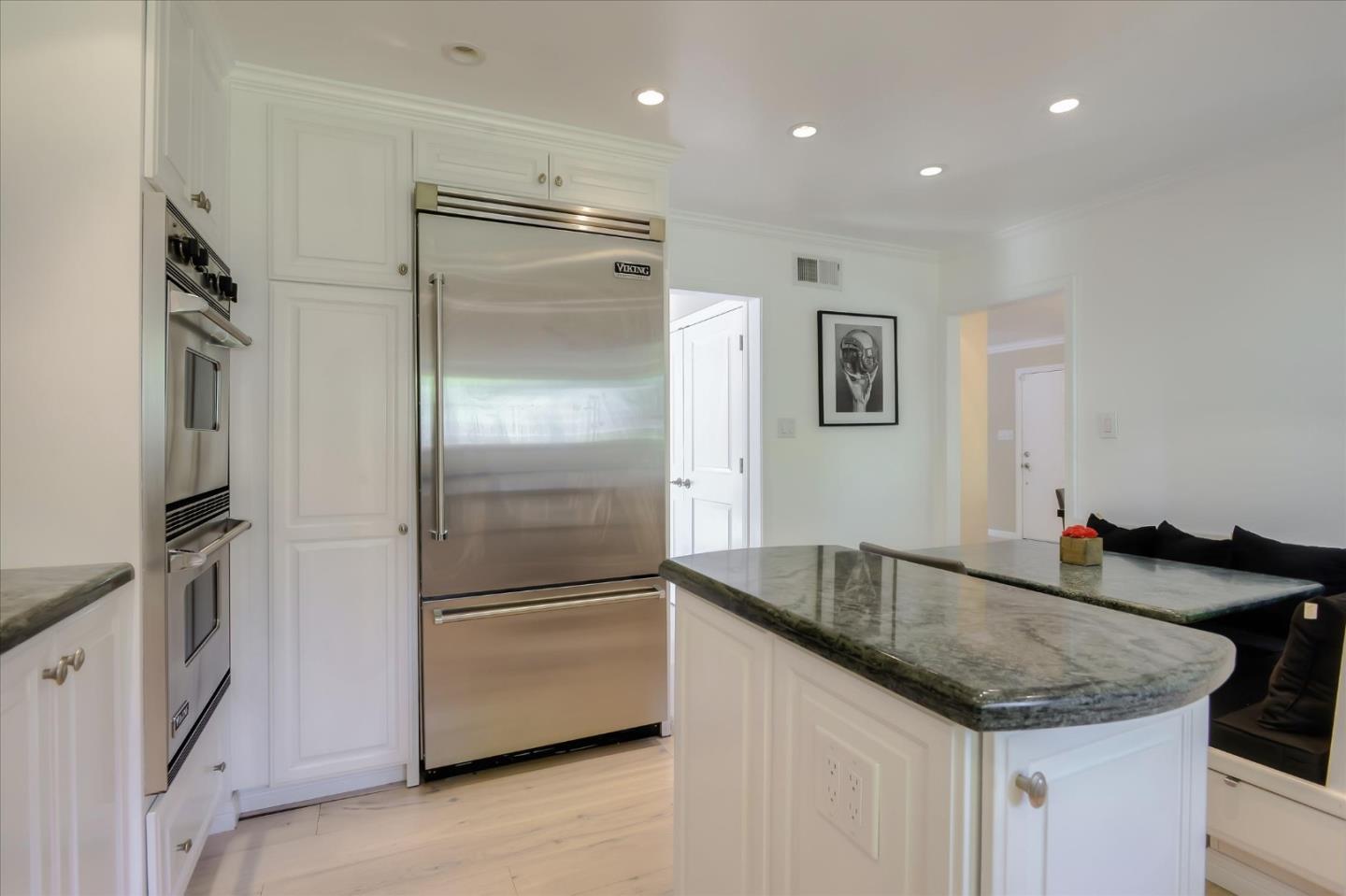 415 Bucknell Drive San Mateo, CA 94402 - Photo 9 of 31