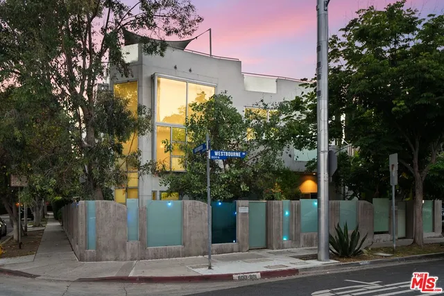 $2,399,999 | 801 Westbourne Drive, West Hollywood, CA 90069