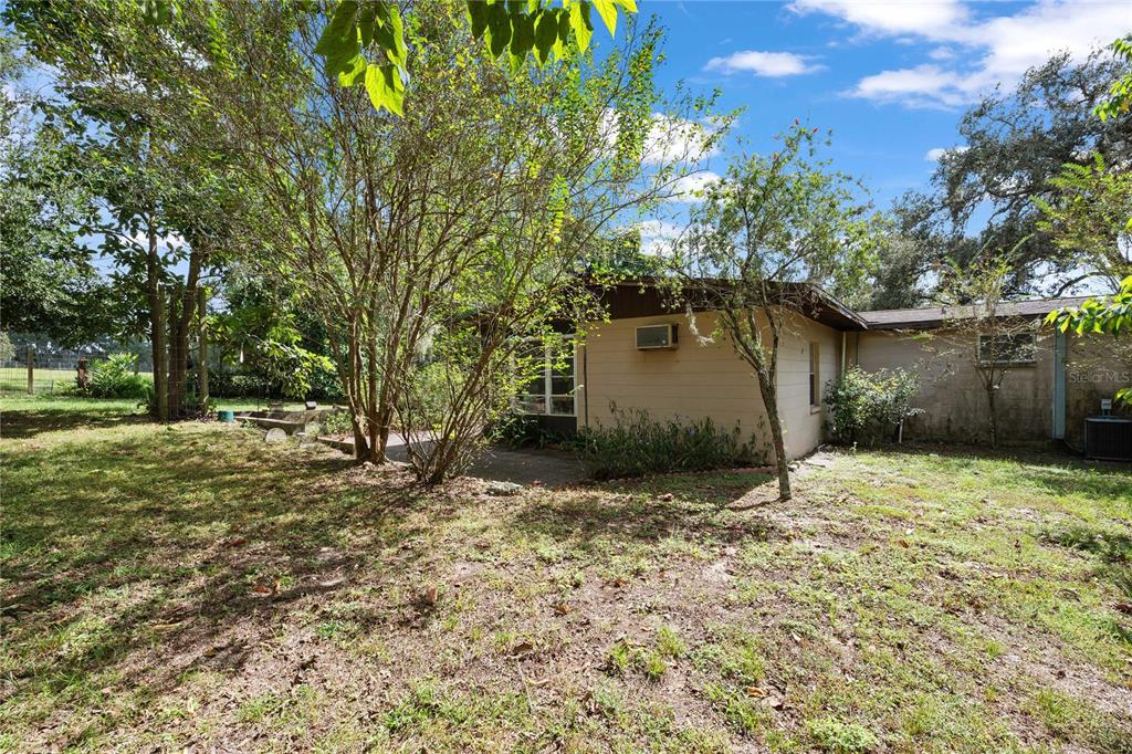 36635 Roberts Road Dade City, FL 33525 - Photo 7 of 23 Gallery Image 7