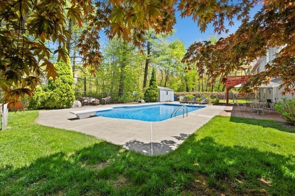28 Shagbark Road Easton, MA 02375 - Photo 8 of 41 Gallery Image 8