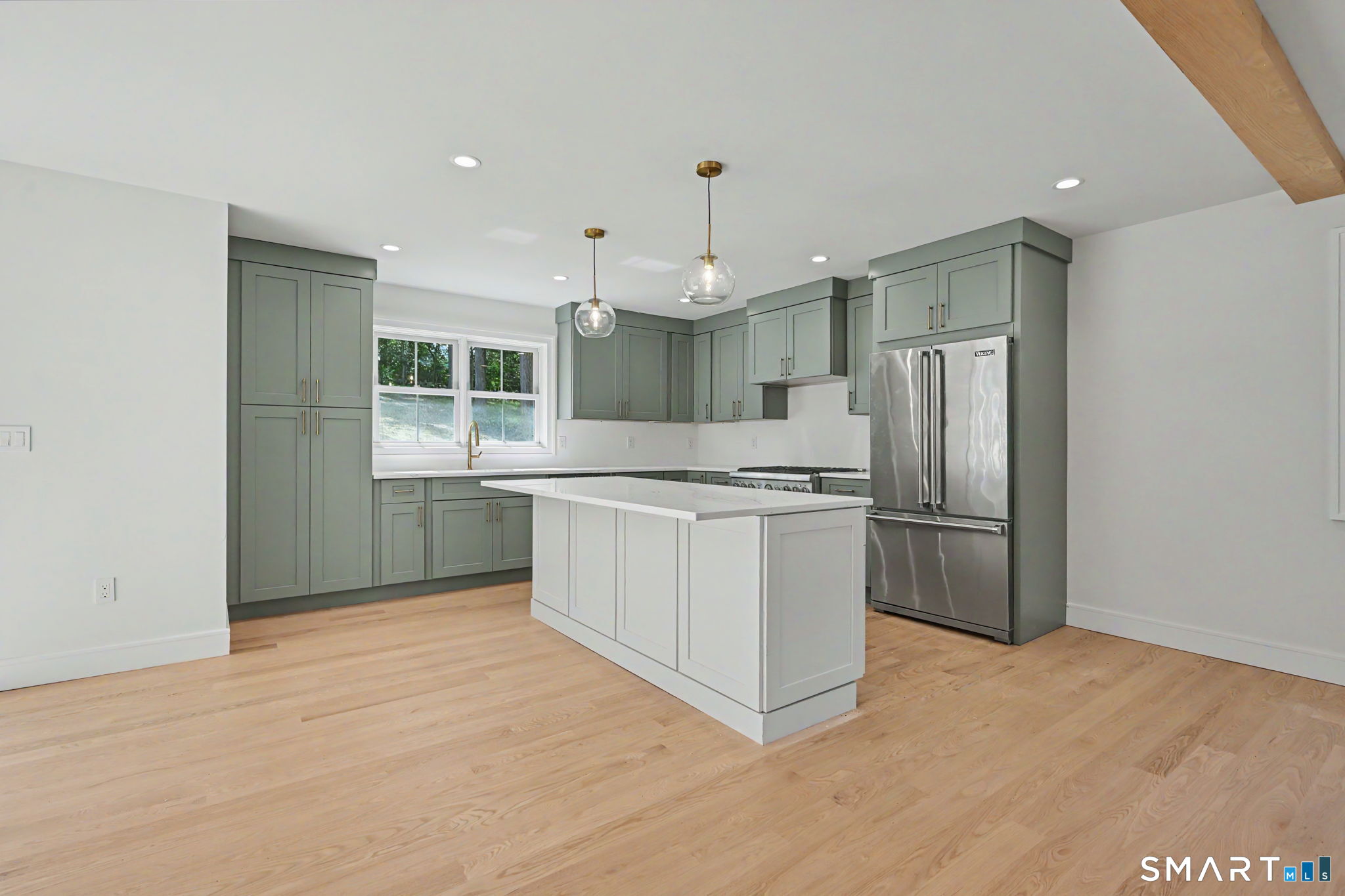 244 Minivale Road Stamford, CT 06907 - Photo 7 of 36