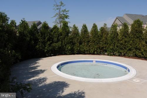 9197 Furey Road Lorton, VA 22079 - Photo 56 of 61 Community kids pool