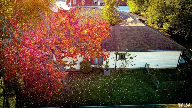 $155,000 | 806 East Boulevard Street, Marion, IL 62959