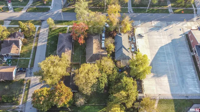 $155,000 | 806 East Boulevard Street, Marion, IL 62959