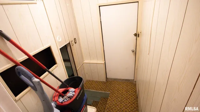 $155,000 | 806 East Boulevard Street, Marion, IL 62959