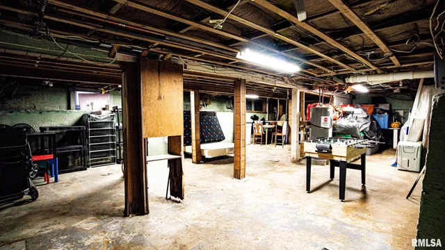 $155,000 | 806 East Boulevard Street, Marion, IL 62959