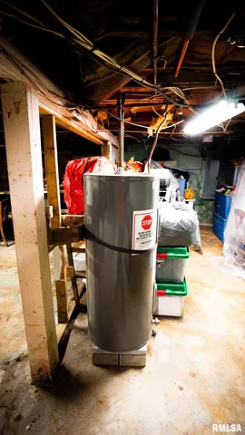 $155,000 | 806 East Boulevard Street, Marion, IL 62959