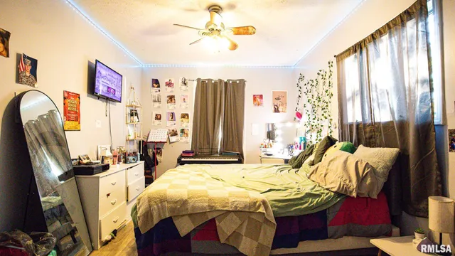 $155,000 | 806 East Boulevard Street, Marion, IL 62959