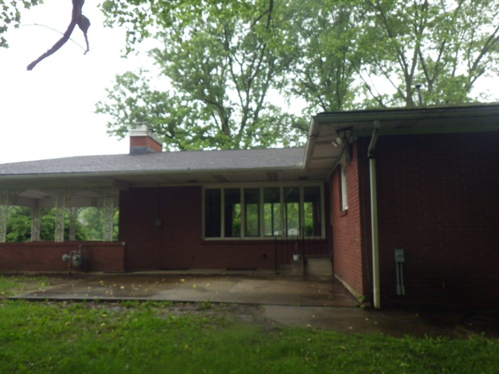 2610 North Orchard Road Marion, IN 46952 - Photo 5 of 28 Gallery Image 5