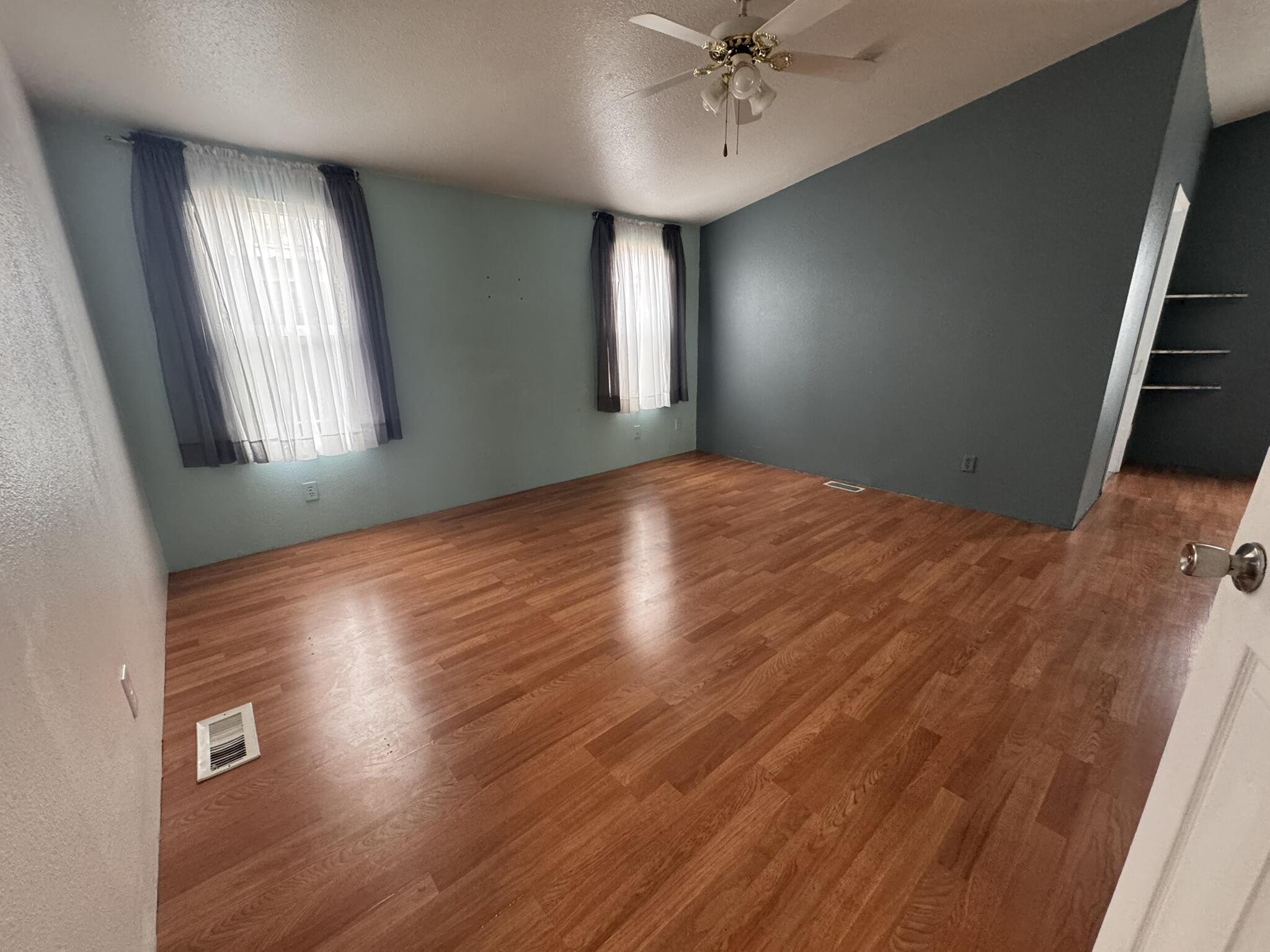 3950 Homedale Road, Unit 8 Klamath Falls, OR 97603 - Photo 14 of 34 IMG_3483