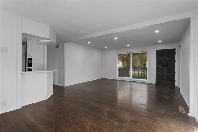 $244,950 | 1005 Northeast 62nd Street, Gladstone, MO 64118