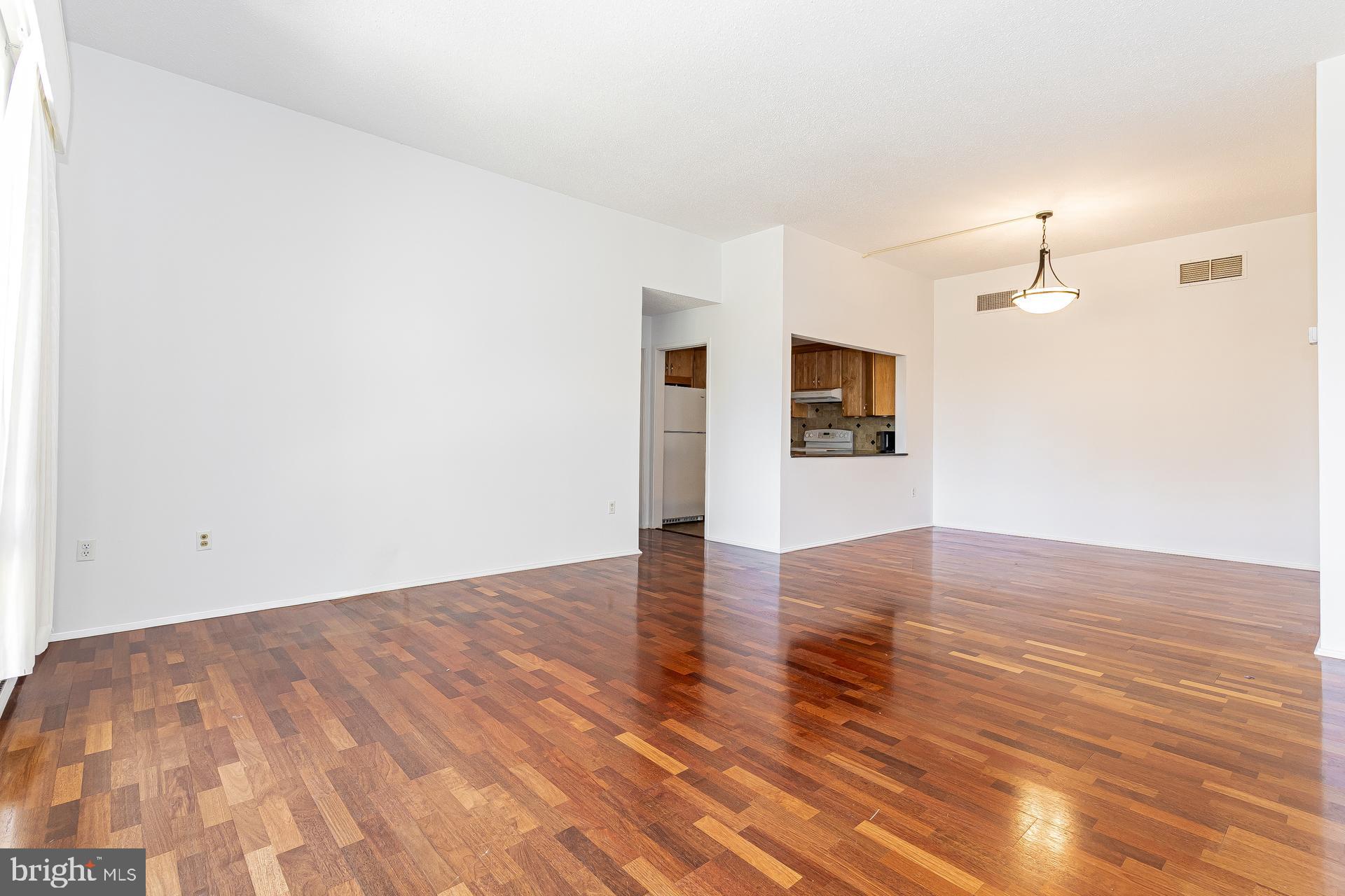 1 Markham Road, Unit 2F Princeton, NJ 08540 - Photo 3 of 15