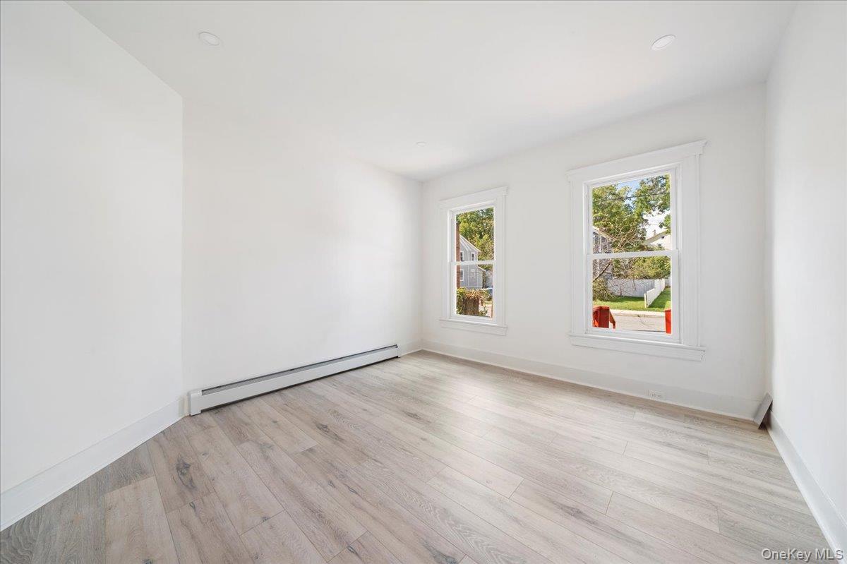 28 Spring Street Middletown, NY 10940 - Photo 9 of 43