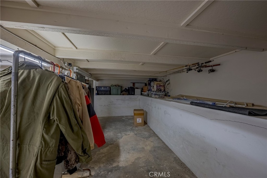 4263 Gurr Road Atwater, CA 95301 - Photo 63 of 73 a view of a water heater room
