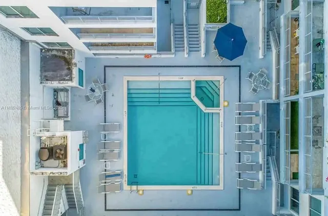 $4,000 | 3339 Virginia Street, Unit 127, Miami, FL 33133