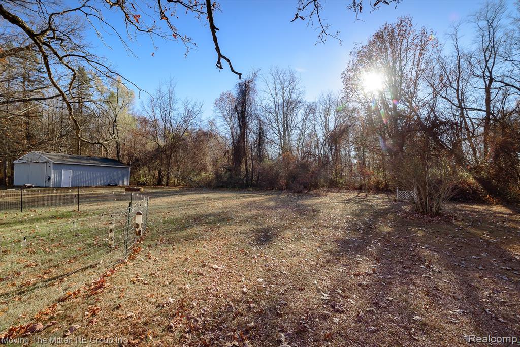 19126 Savage Road Belleville, MI 48111 - Photo 32 of 38