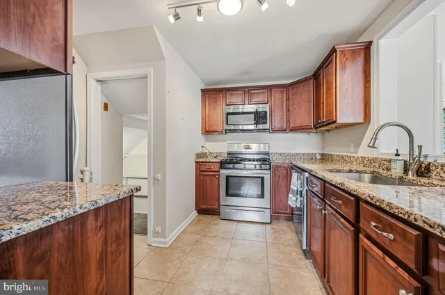 $330,000 | 9 Alvil Road, Wilmington, DE 19805