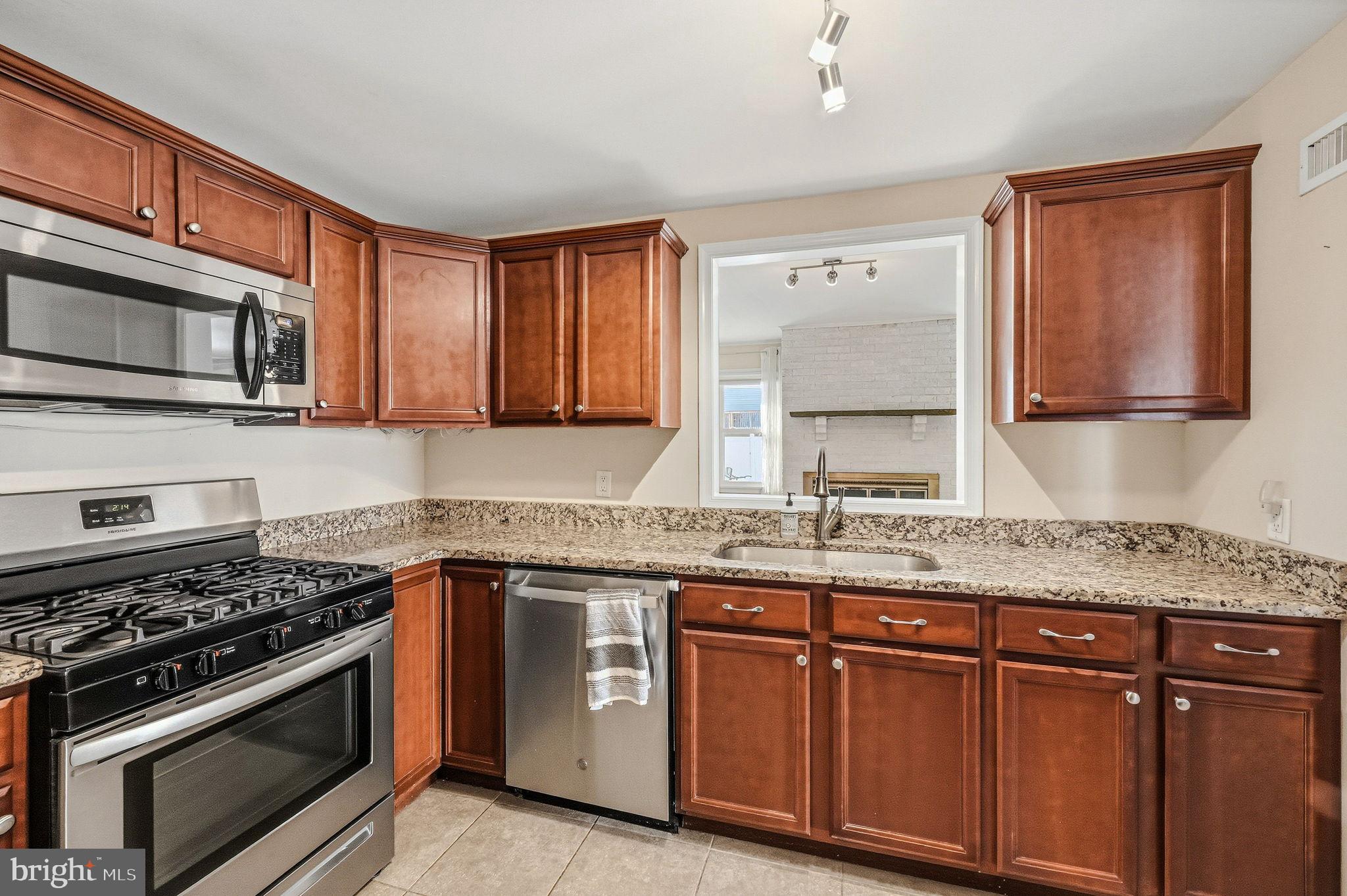 9 Alvil Road Wilmington, DE 19805 - Photo 19 of 45 Gas Cooking!