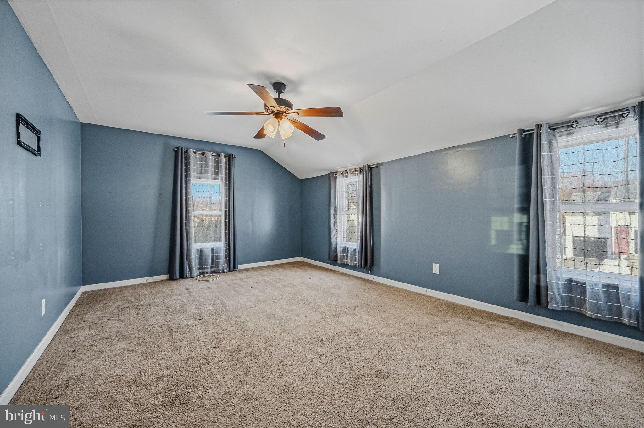 9 Alvil Road Wilmington, DE 19805 - Photo 21 of 45 Replacement windows throughout!