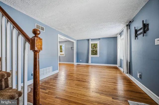 $330,000 | 9 Alvil Road, Wilmington, DE 19805