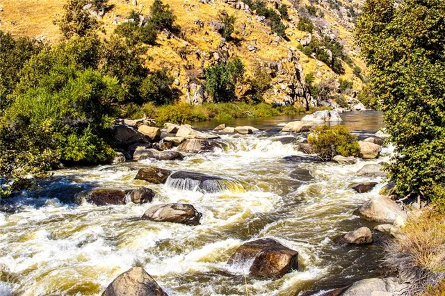 $525,000 | 141 Panorama Drive, Kernville, CA 93238