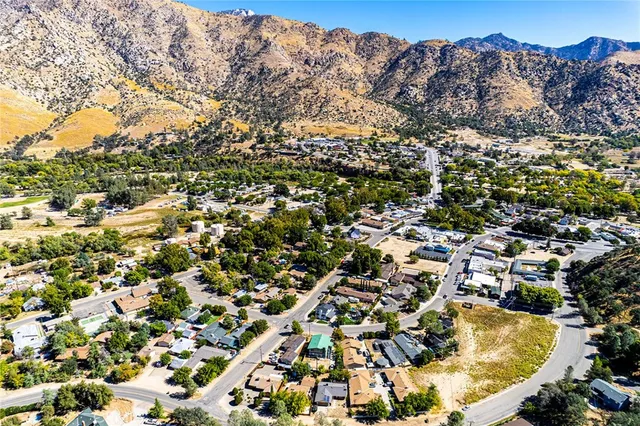 $525,000 | 141 Panorama Drive, Kernville, CA 93238