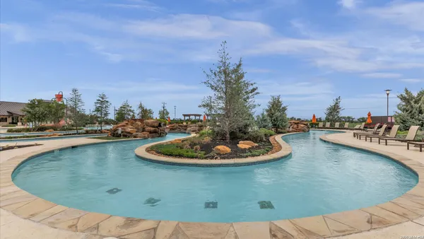 $1,600 | 7730 Fox Crossing, San Antonio, TX 78252