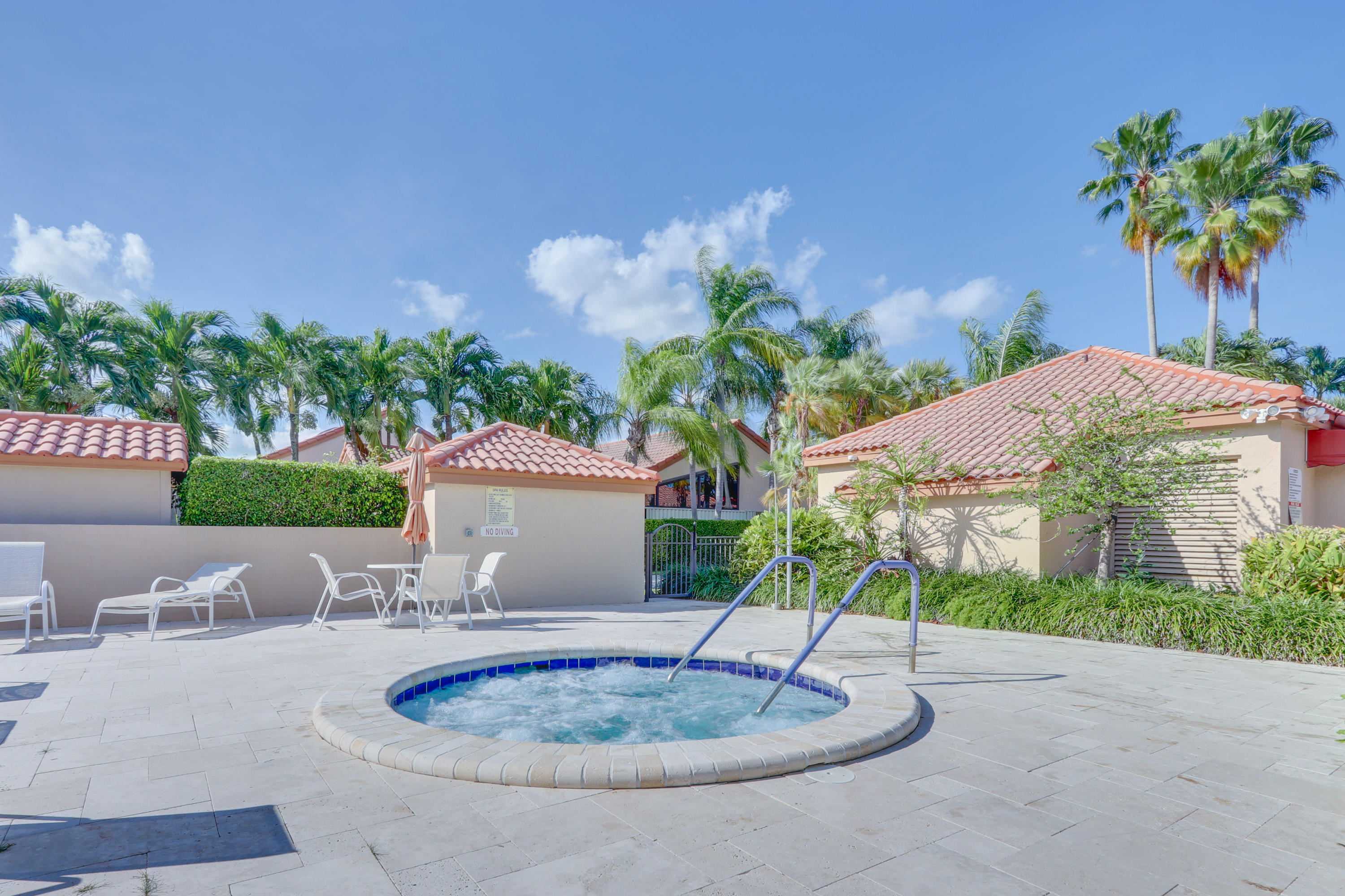 23363 Water Circle Boca Raton, FL 33486 - Photo 31 of 43 Hot Tub