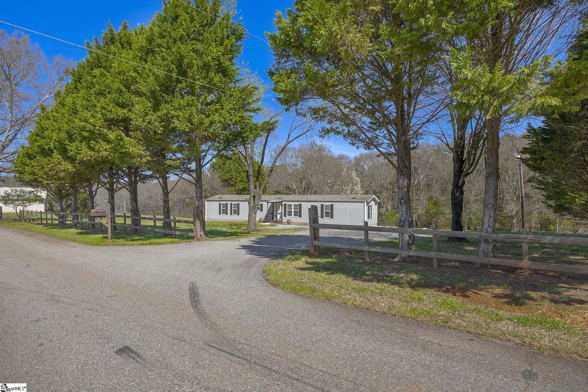 112 Donald Drive Pendleton, SC 29670 - Photo 2 of 36