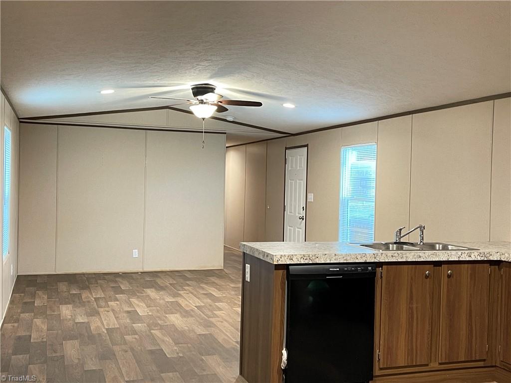 583 Snody Road Mount Airy, NC 27030 - Photo 4 of 10