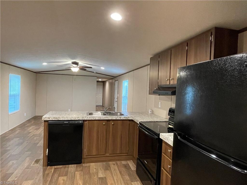 583 Snody Road Mount Airy, NC 27030 - Photo 6 of 10