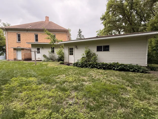 $450,000 | 78994 160th Street, Sacred Heart, MN 56285