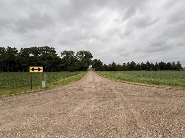 $450,000 | 78994 160th Street, Sacred Heart, MN 56285