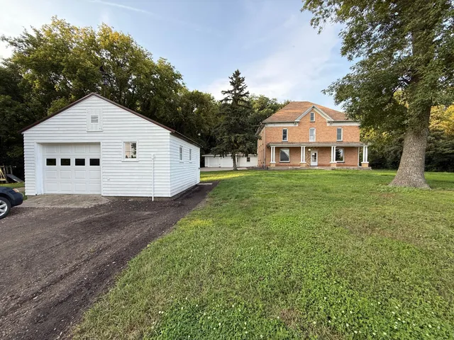 $450,000 | 78994 160th Street, Sacred Heart, MN 56285