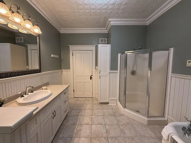 $450,000 | 78994 160th Street, Sacred Heart, MN 56285