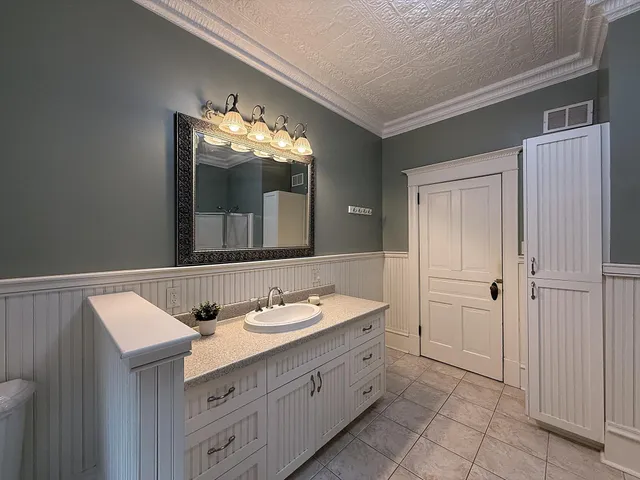 $450,000 | 78994 160th Street, Sacred Heart, MN 56285