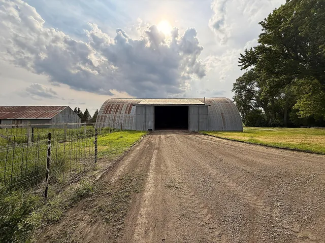 $450,000 | 78994 160th Street, Sacred Heart, MN 56285