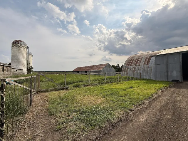 $450,000 | 78994 160th Street, Sacred Heart, MN 56285