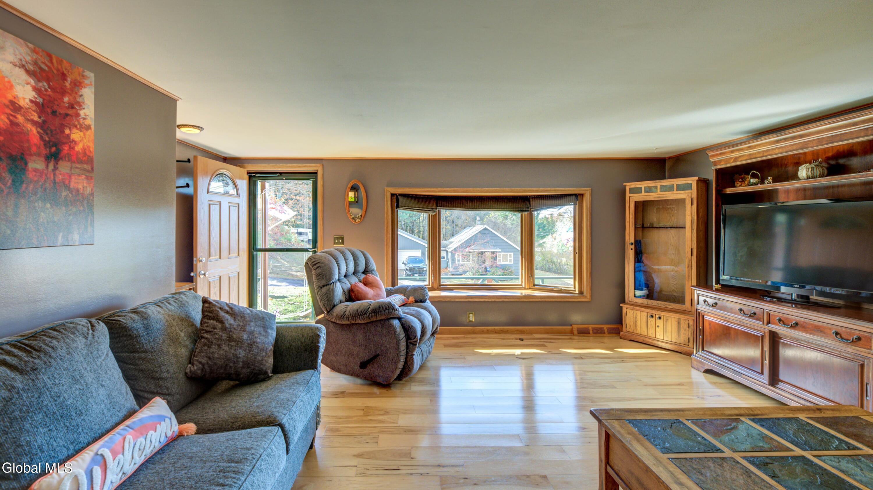 199 Blanchard Road Gloversville, NY 12078 - Photo 7 of 54 199 Blanchard-23