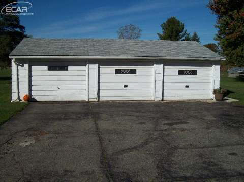 6239 North Linden Road Mount Morris, MI 48458 - Photo 12 of 13 20450760-11.JPG