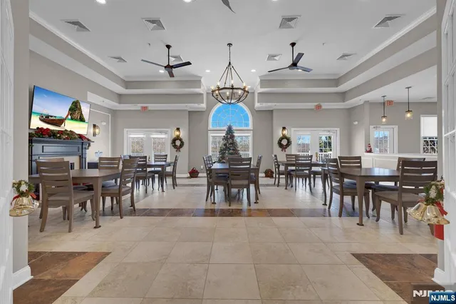 $445,000 | 7 Ridgeview Lane, Mount Arlington, NJ 07856