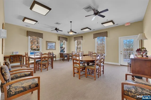 $445,000 | 7 Ridgeview Lane, Mount Arlington, NJ 07856