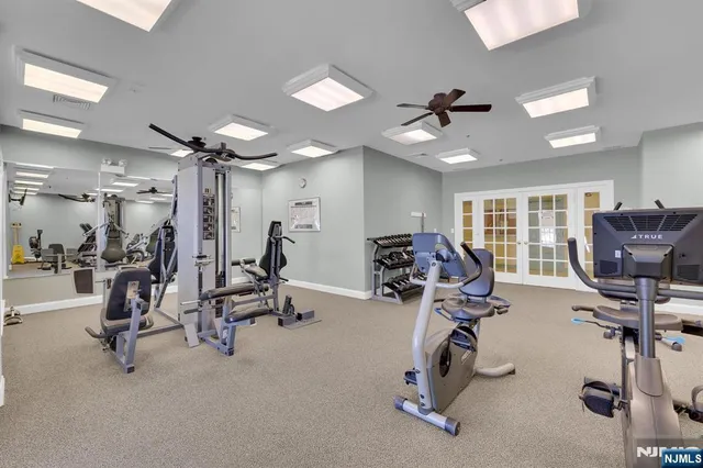 $445,000 | 7 Ridgeview Lane, Mount Arlington, NJ 07856