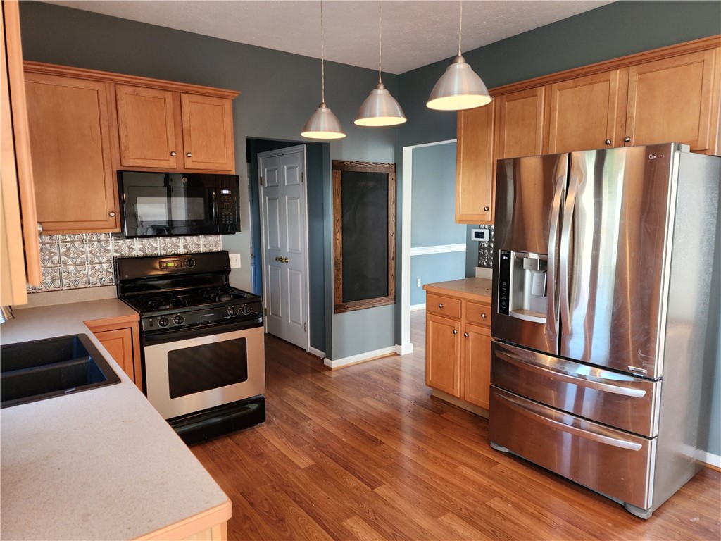 213 Jonquil Lane Greece, NY 14612 - Photo 13 of 38