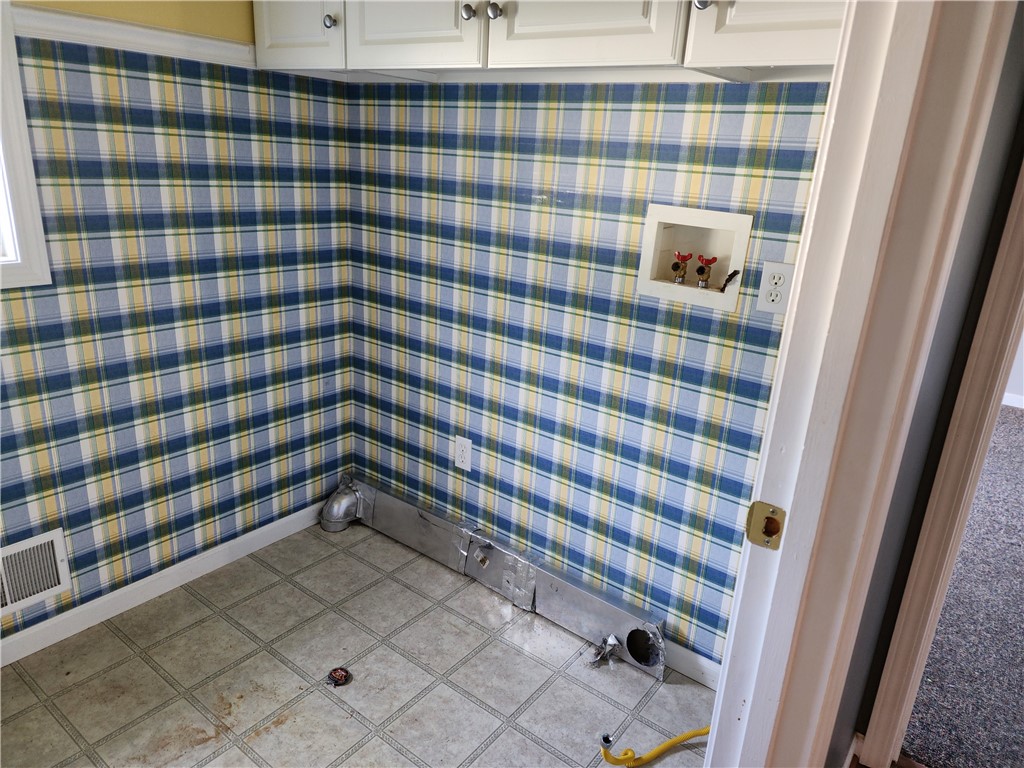 213 Jonquil Lane Greece, NY 14612 - Photo 17 of 38 first floor laundry