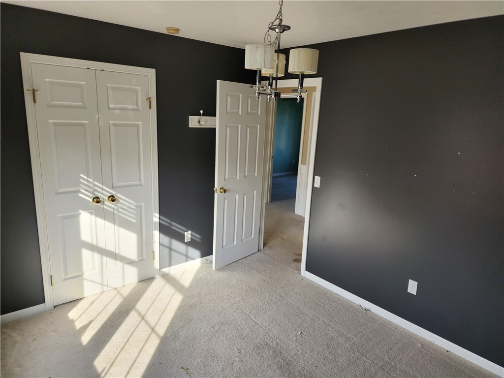 213 Jonquil Lane Greece, NY 14612 - Photo 19 of 38