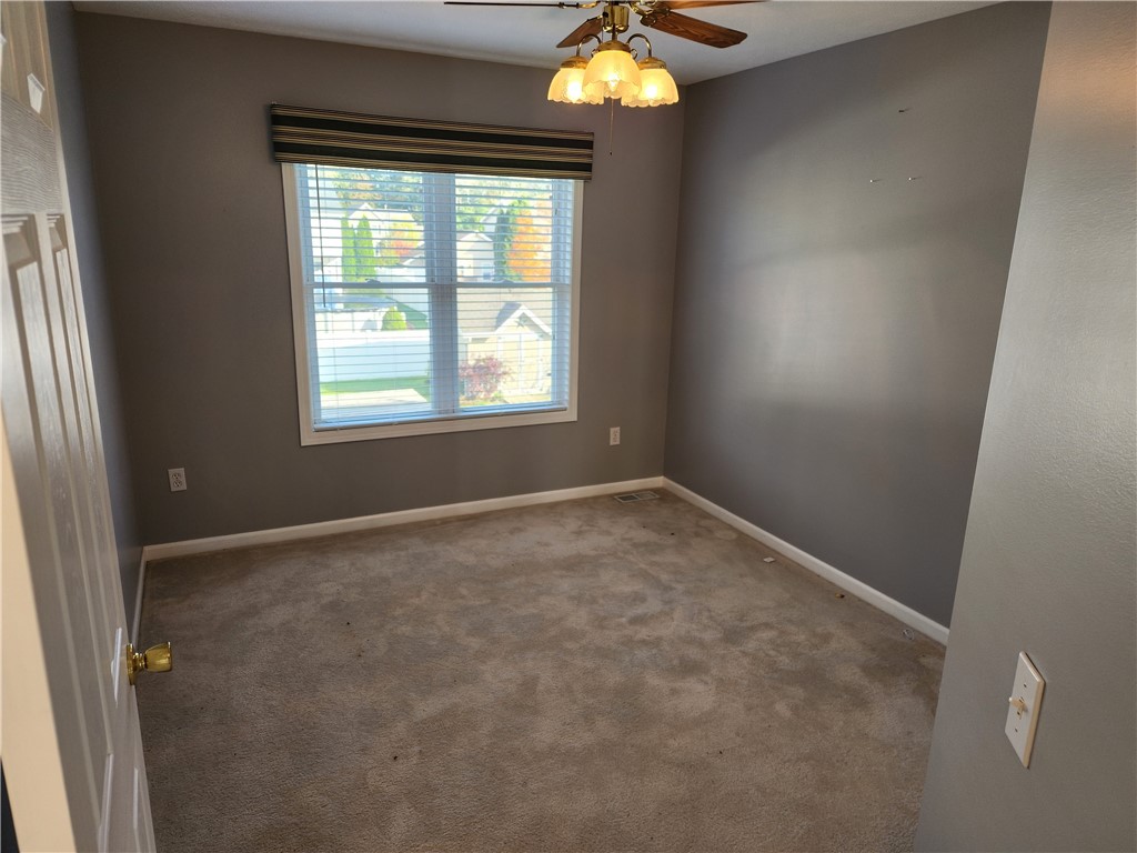 213 Jonquil Lane Greece, NY 14612 - Photo 20 of 38