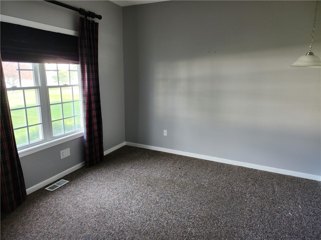 213 Jonquil Lane Greece, NY 14612 - Photo 34 of 38