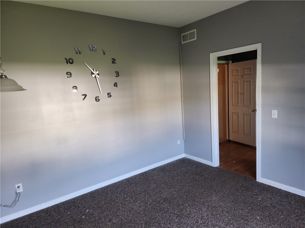 213 Jonquil Lane Greece, NY 14612 - Photo 35 of 38